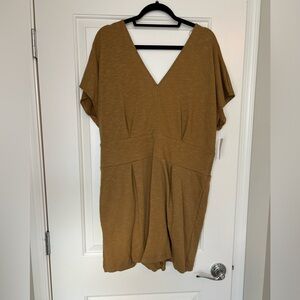Nine West Vneck Romper with pockets XXL